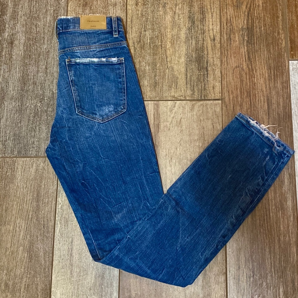 ZARA Distressed Skinny Jeans
